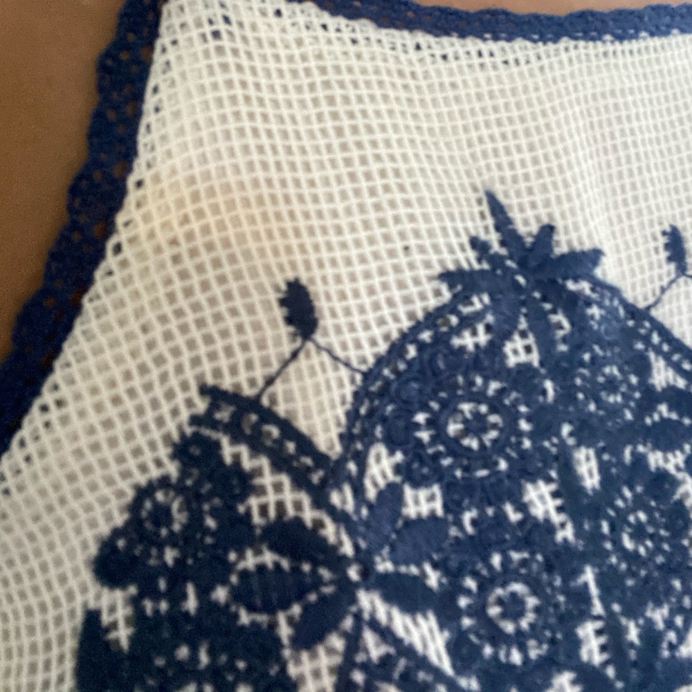 Embroidered TOP !! - Picture 10 of 10